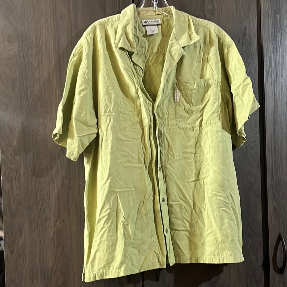 FLASH SALE! Columbia River Lodge Shirt Size Large